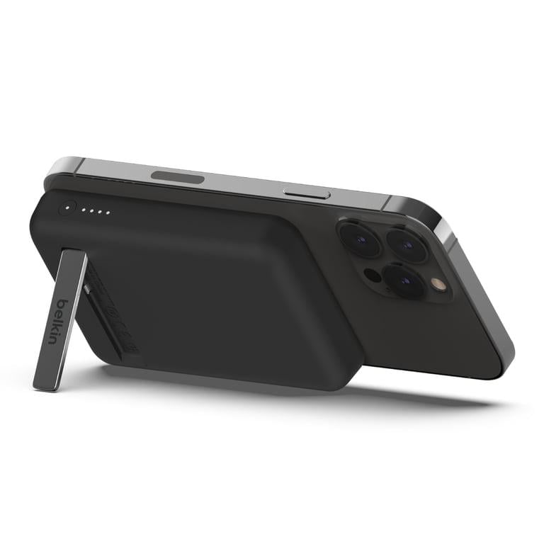 Повербанк Belkin 5000 mAh MagSafe Wireless Black (BPD004BTBK) - фото 3 Повербанк Belkin 5000 mAh MagSafe Wireless Black (BPD004BTBK) - фото 3