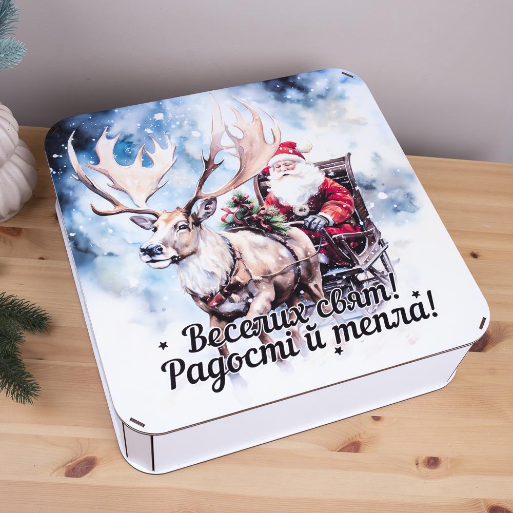 Коробка квадратная Новогодняя с сантой 40 см (1483-23)