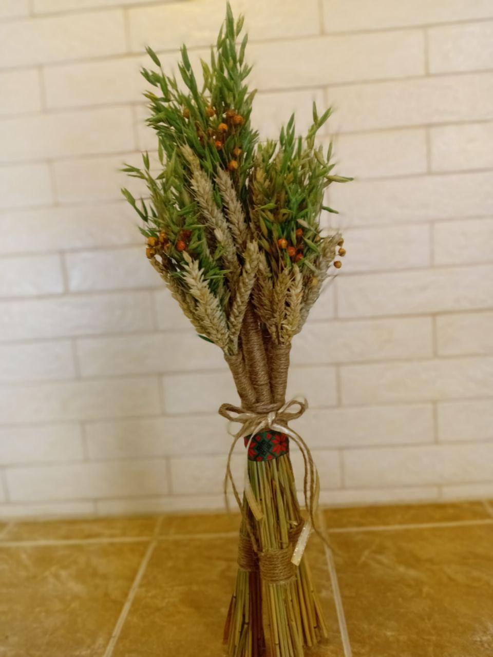 Дидух рождественский из колосков пшеницы/льна и овса с желтой лентой с вышиванкой 50 см
