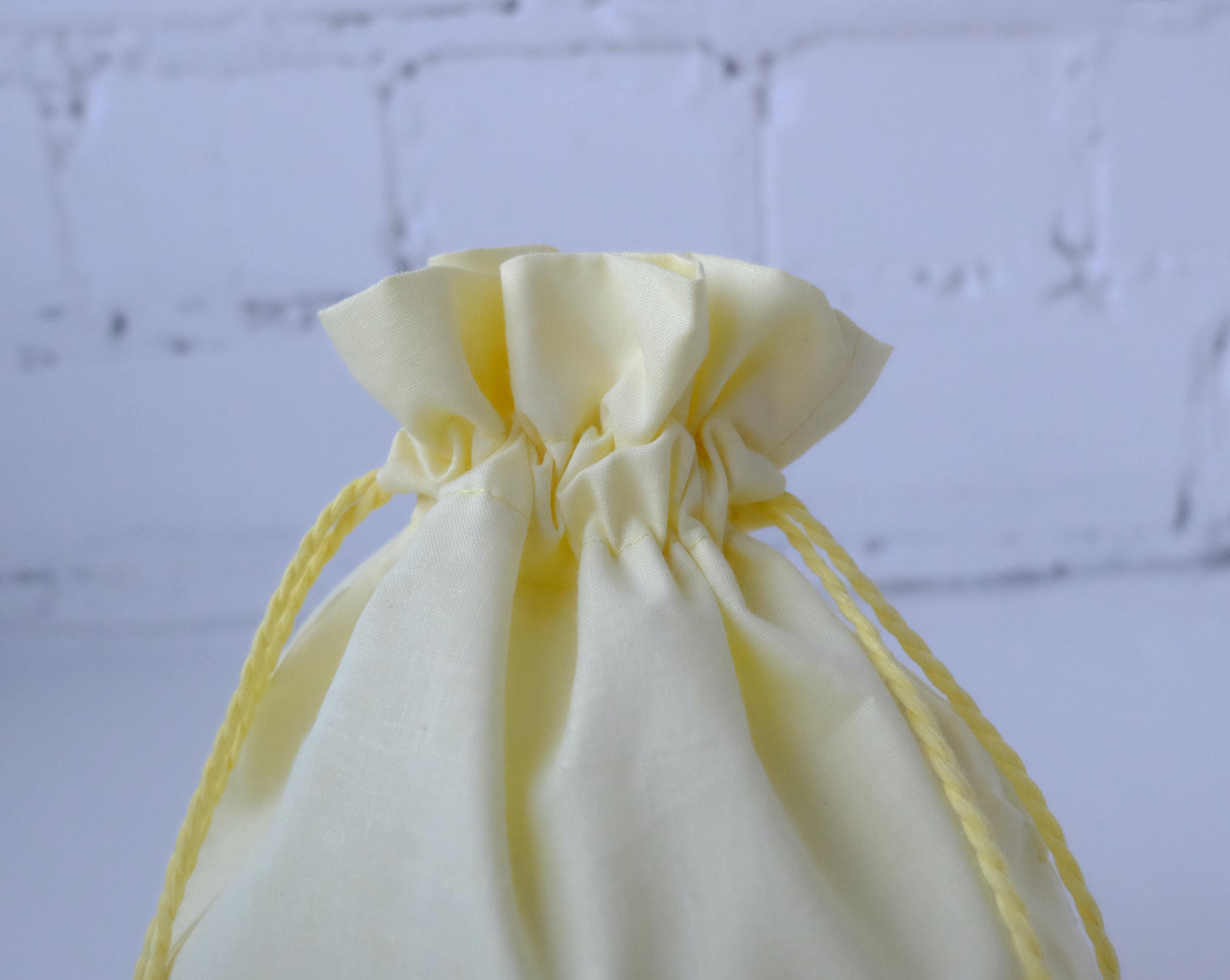 Мішок текстильний для подарунків 25х20 см Жовтий (29186739) - фото 3 Мішок текстильний для подарунків 25х20 см Жовтий (29186739) - фото 3