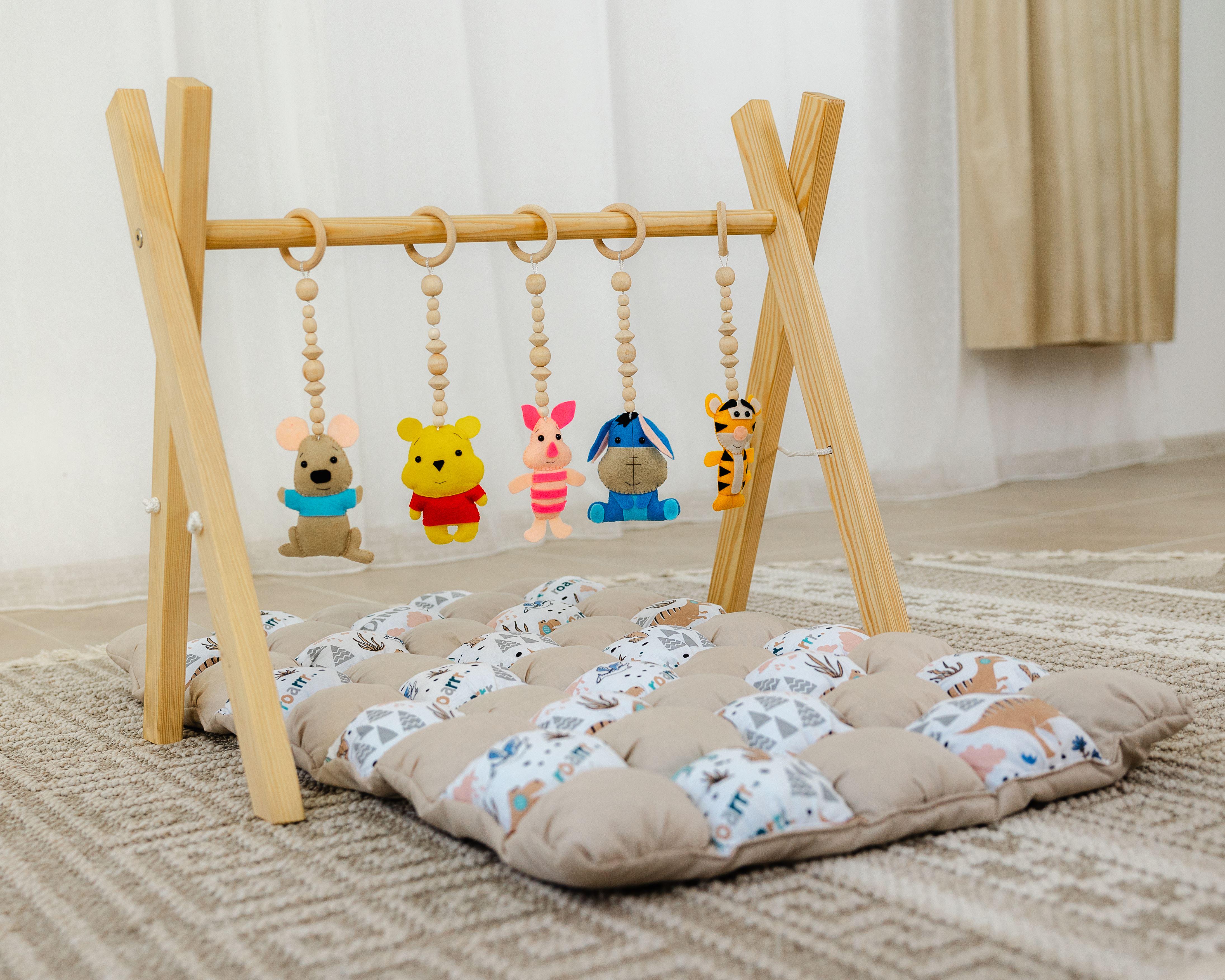 Мобиль детский напольный Винни Пух с матрасом Дино (0002182)