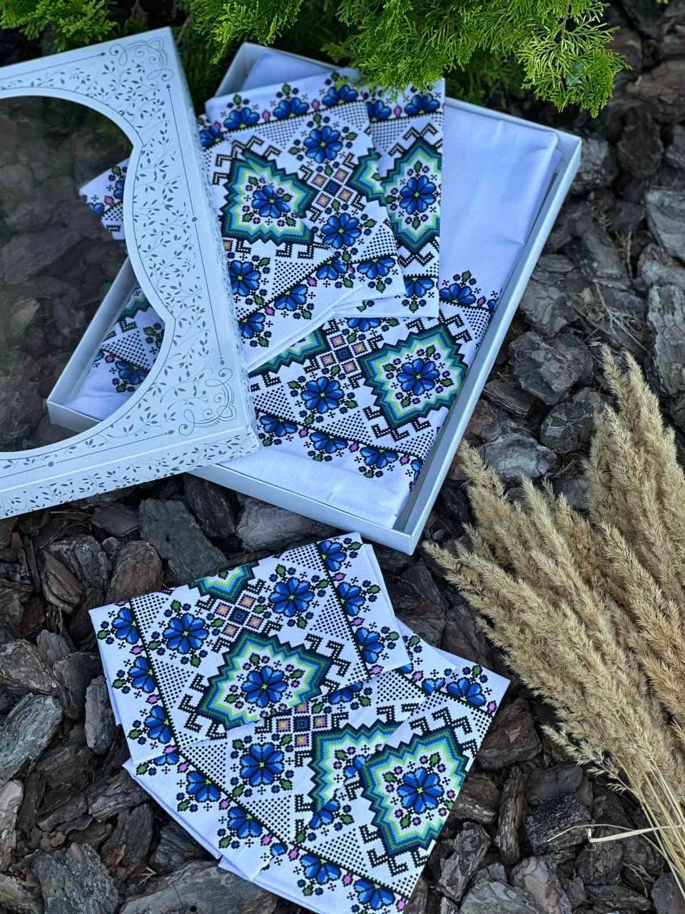 Скатерть 150х220 см с полотенцами 6 шт. 35х70 см Белый с синим (Д-Al-nabir-lyon-0041-02)