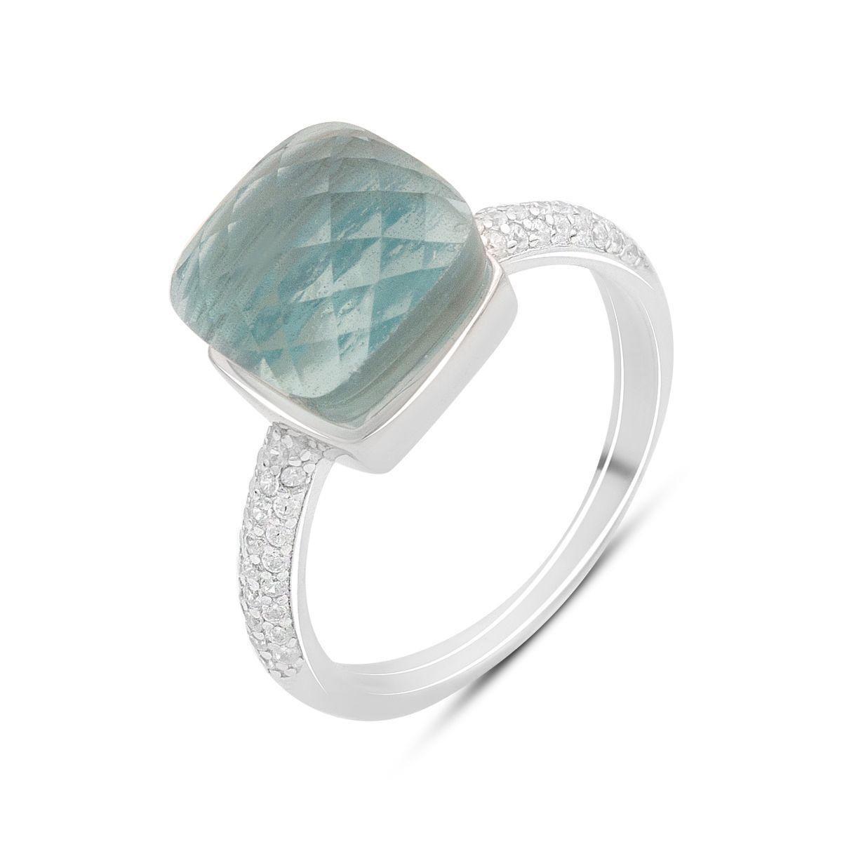 Кольцо серебряное с крупным камнем и фианитами р. 17,5