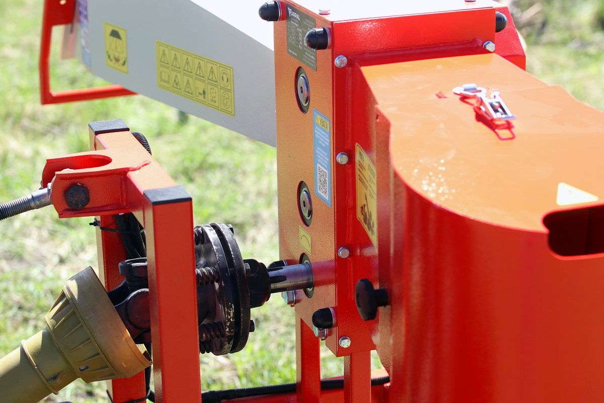 Подрібнювач гілок Arpal на шматки дров до трактора (АМ-80ТР) - фото 9 Подрібнювач гілок Arpal на шматки дров до трактора (АМ-80ТР) - фото 9