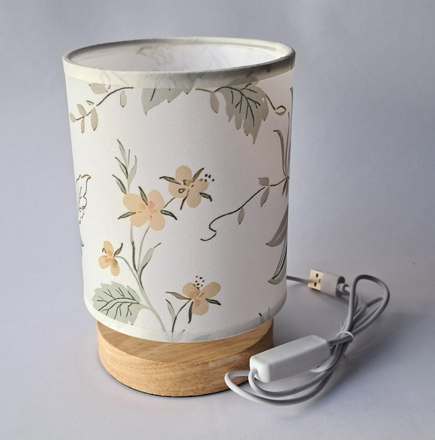 Настольная лампа для гостиной и спальни с USB-питанием и выключателем (Lj081119)