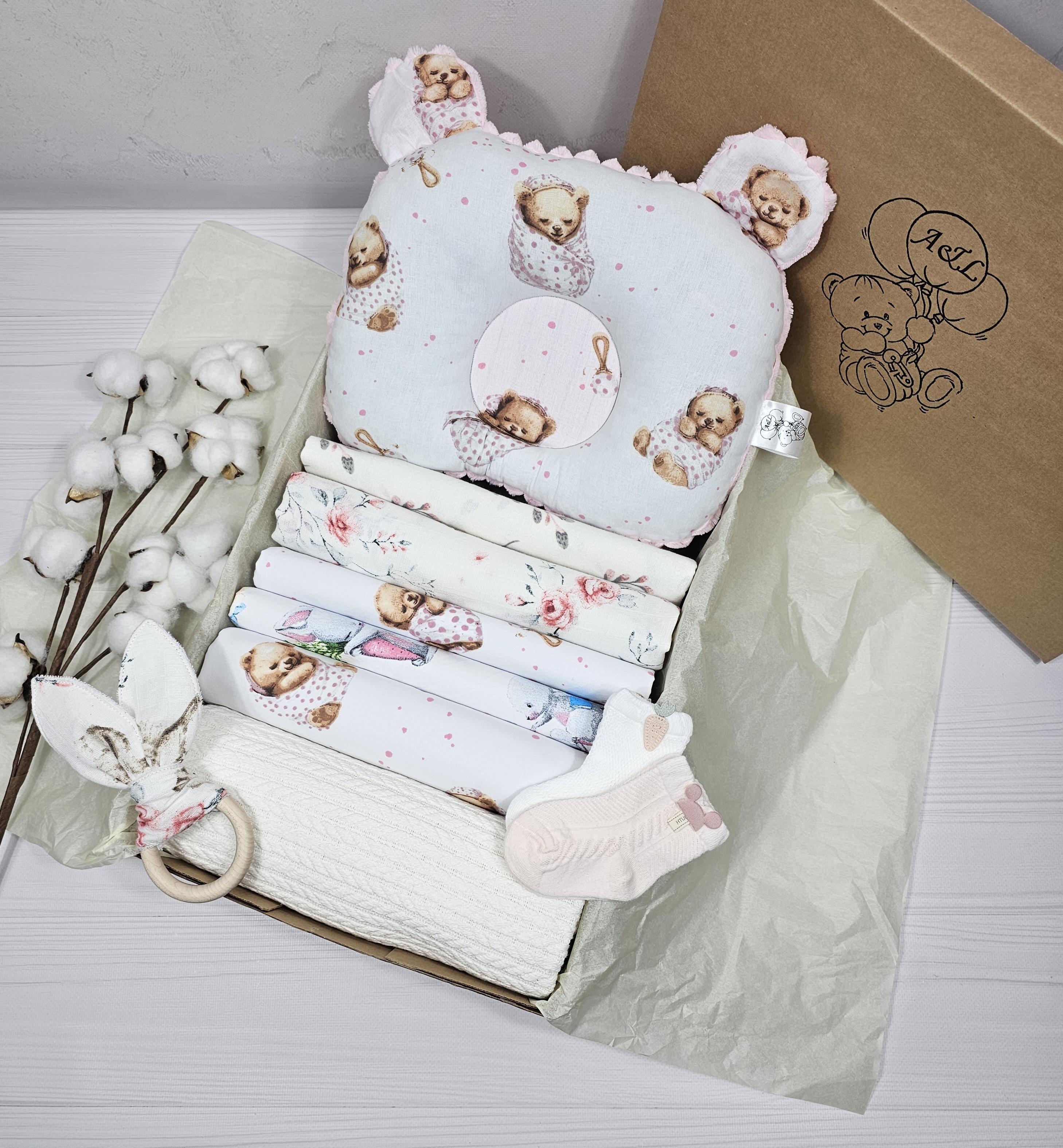Набор для новорожденного a.l.babybox Сладкие сны плед/пеленки/подушка/игрушки (25982581)