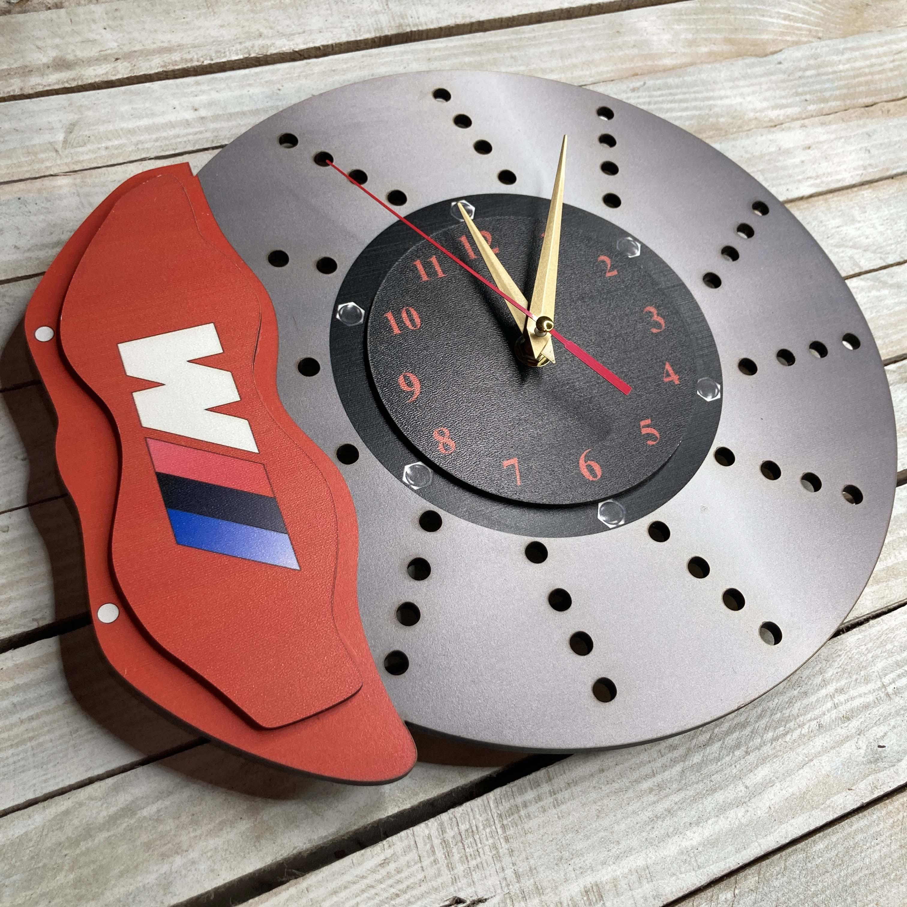 Часы настенные в форме тормозного диска BMW HWD-W008 30х30 см (25795002)