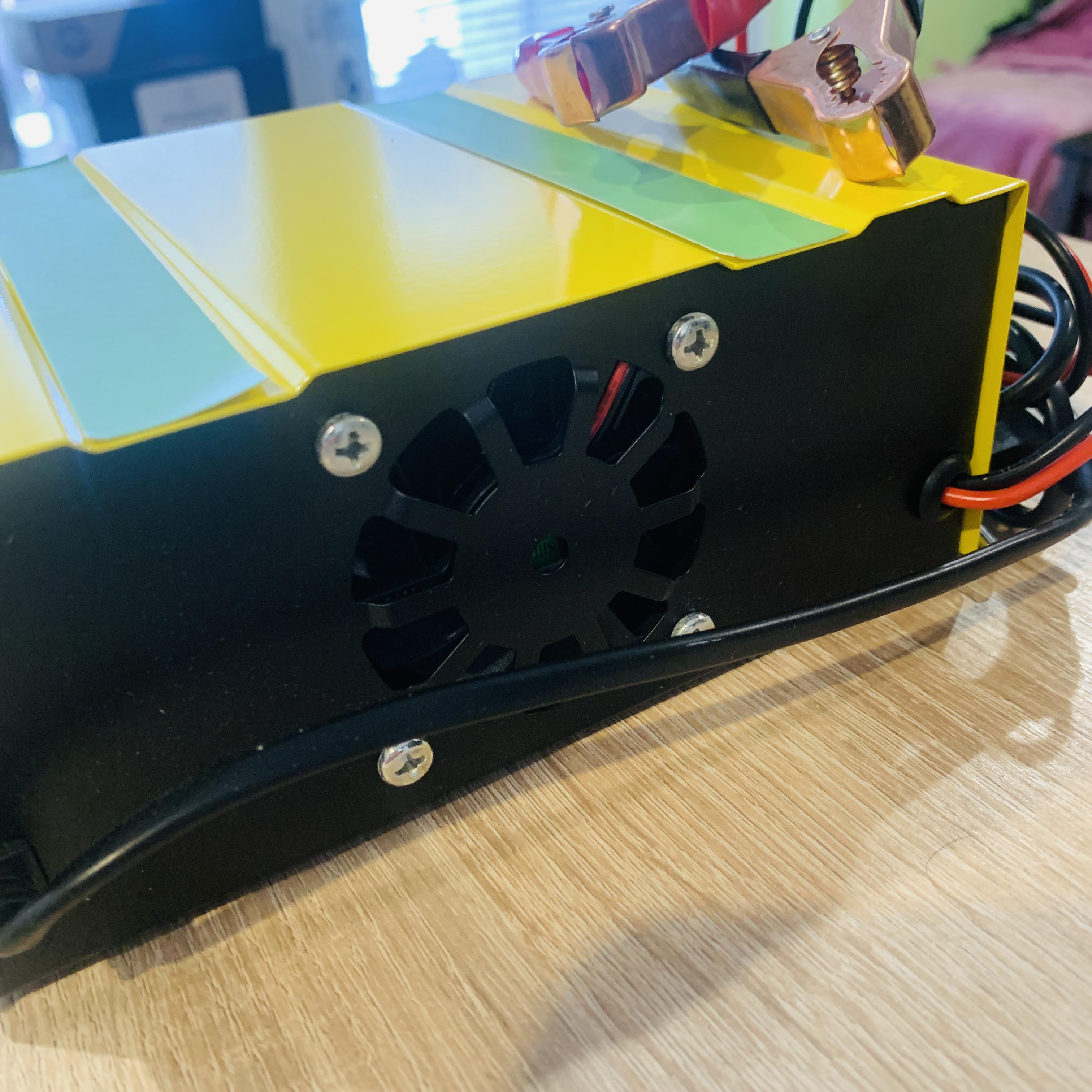 Инвертор с чистой синусоидой и зарядным устройством 12-220 В 3000 Вт - фото 3 Инвертор с чистой синусоидой и зарядным устройством 12-220 В 3000 Вт - фото 3