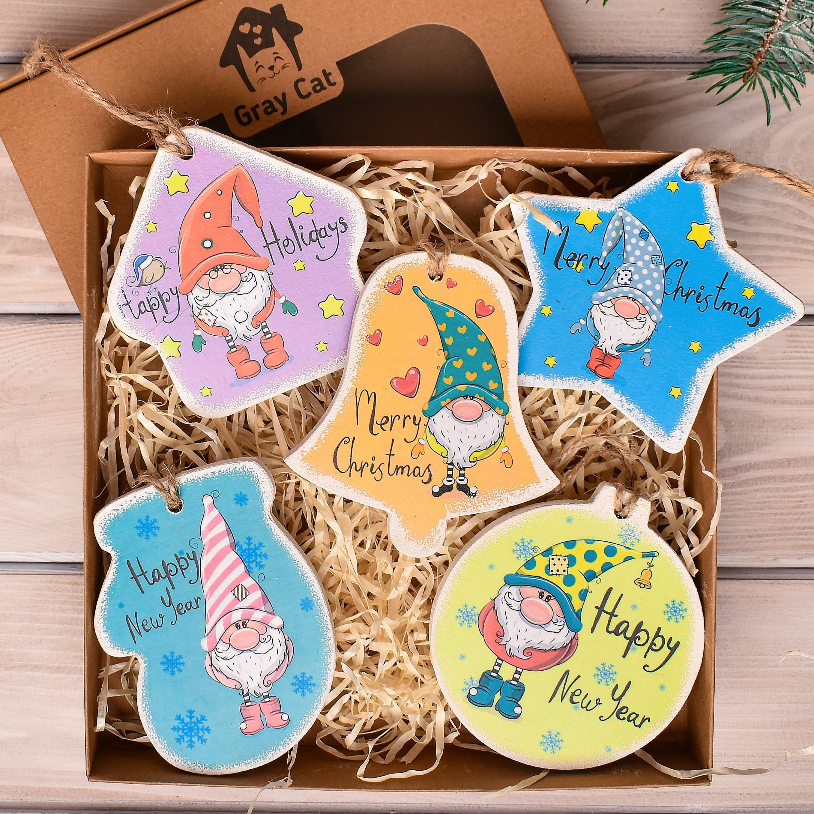 Новогодние игрушки из дерева Гномы GrayCat 5 шт. 9 см