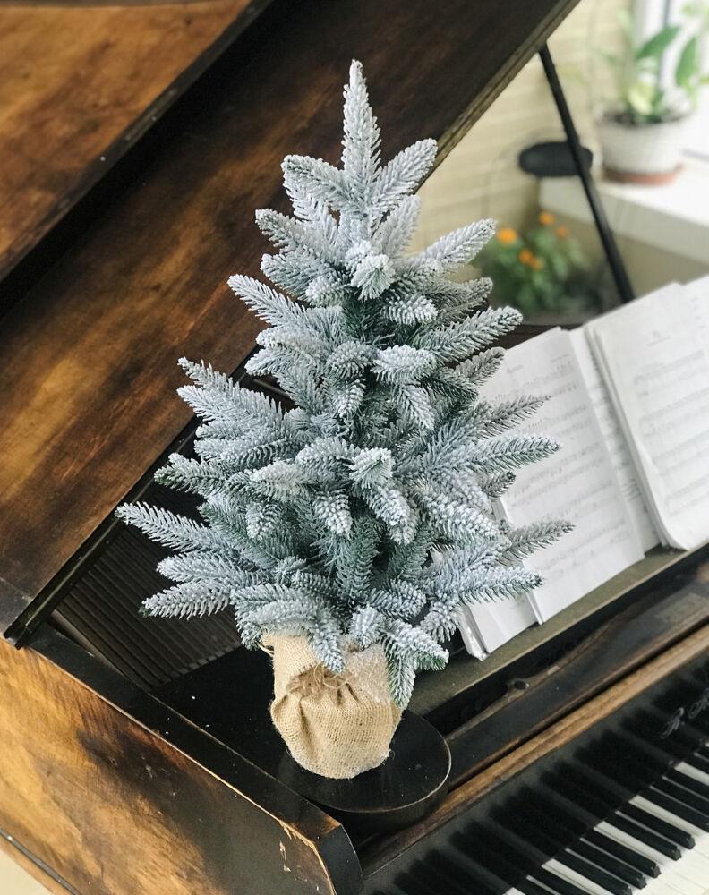 Ялинка лита Classic в мішковині 70 см Засніжений (210N/70/GS) - фото 4 Ялинка лита Classic в мішковині 70 см Засніжений (210N/70/GS) - фото 4