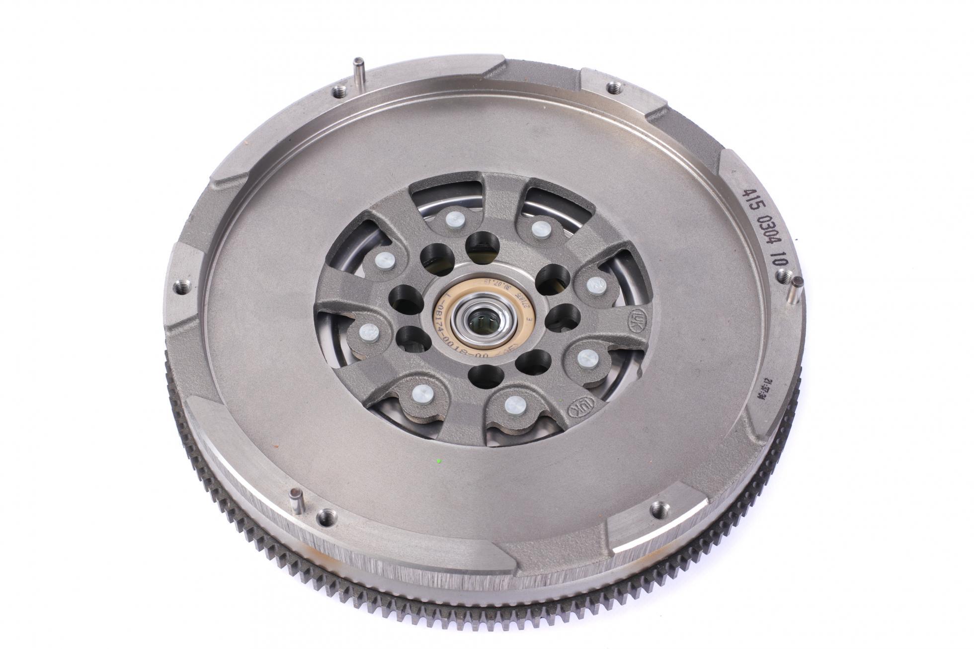 Маховик LUK 415 0304 10