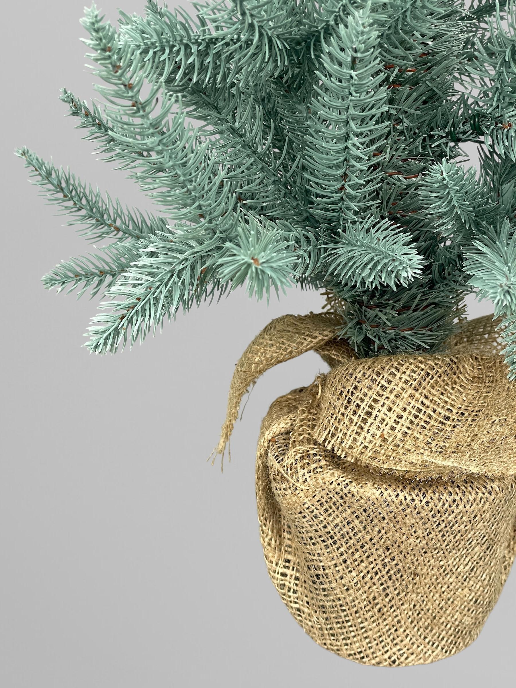 Искусственная елка литая Classic в горшке с мешковиной 70 см Голубой (Н01012) - фото 10 Искусственная елка литая Classic в горшке с мешковиной 70 см Голубой (Н01012) - фото 10