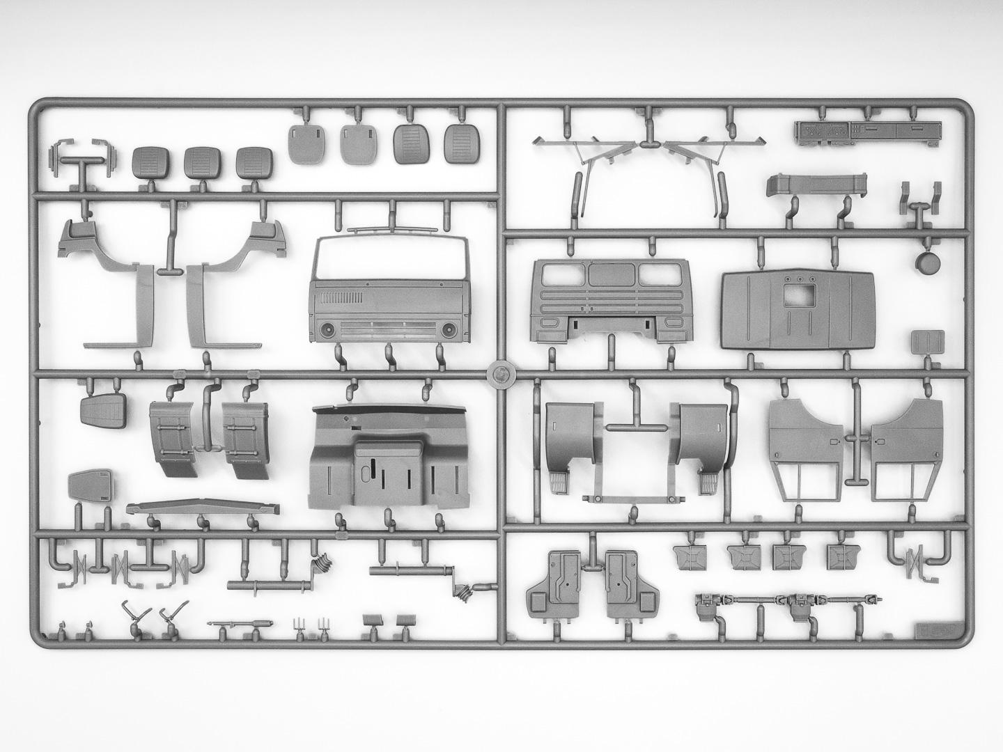 Сборная модель ICM советский 6-колесный военный грузовой автомобиль (35001) - фото 6 Сборная модель ICM советский 6-колесный военный грузовой автомобиль (35001) - фото 6