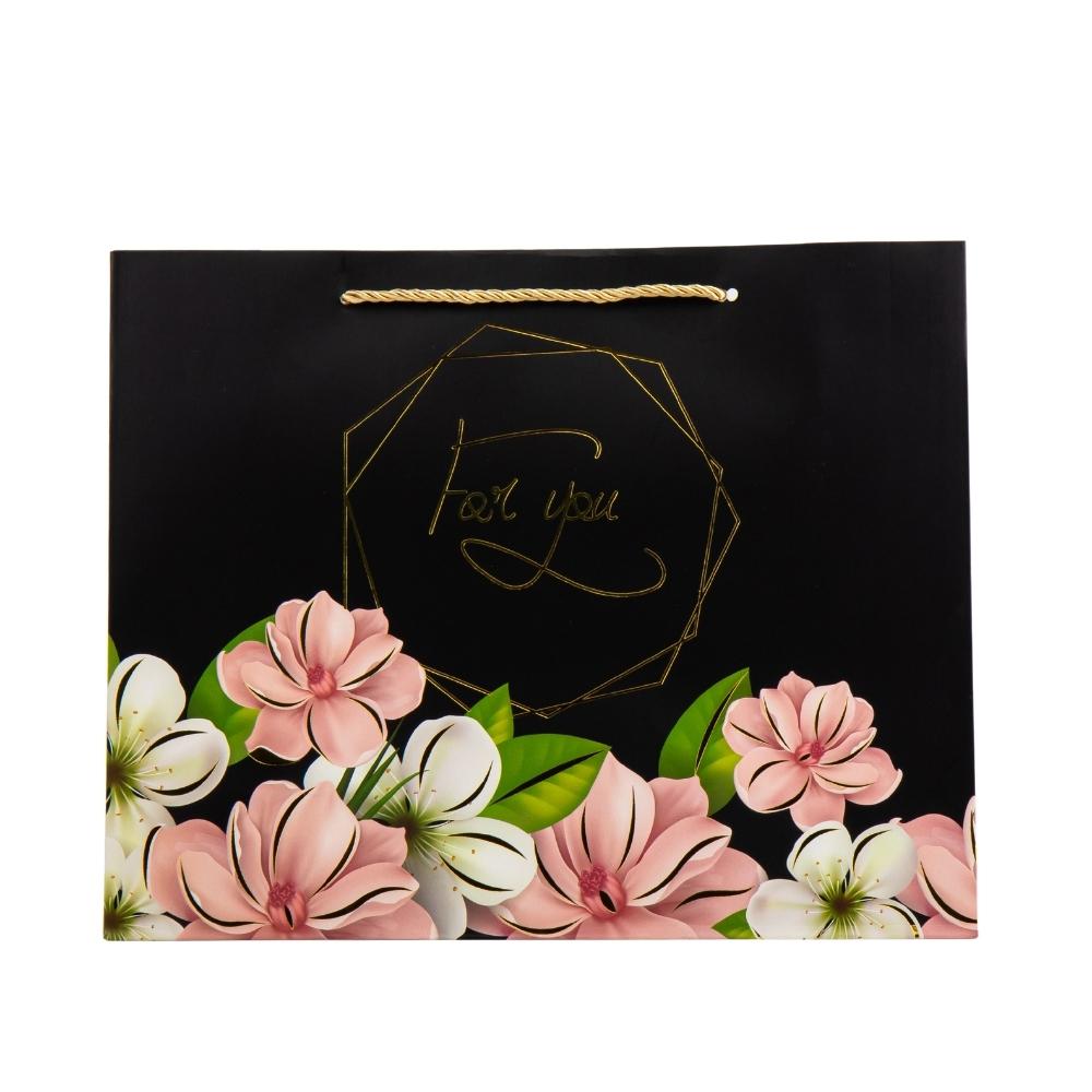 Набор подарочных пакетов Elisey Цветочная роскошь 32х26 см 4 шт. Черный (9069-017) - фото 1 Набор подарочных пакетов Elisey Цветочная роскошь 32х26 см 4 шт. Черный (9069-017) - фото 1