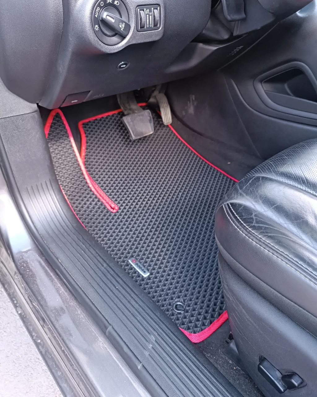 Автоковрики в салон EVA для Dodge Dart 2012-2016 (1482007764) Автоковрики в салон EVA для Dodge Dart 2012-2016 (1482007764)