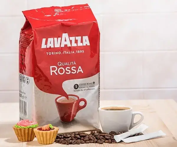 Кава в зернах Lavazza Qualita Rossa 1 кг Зернова кава в пачці арабіка робуста Лавазза - фото 2 Кава в зернах Lavazza Qualita Rossa 1 кг Зернова кава в пачці арабіка робуста Лавазза - фото 2