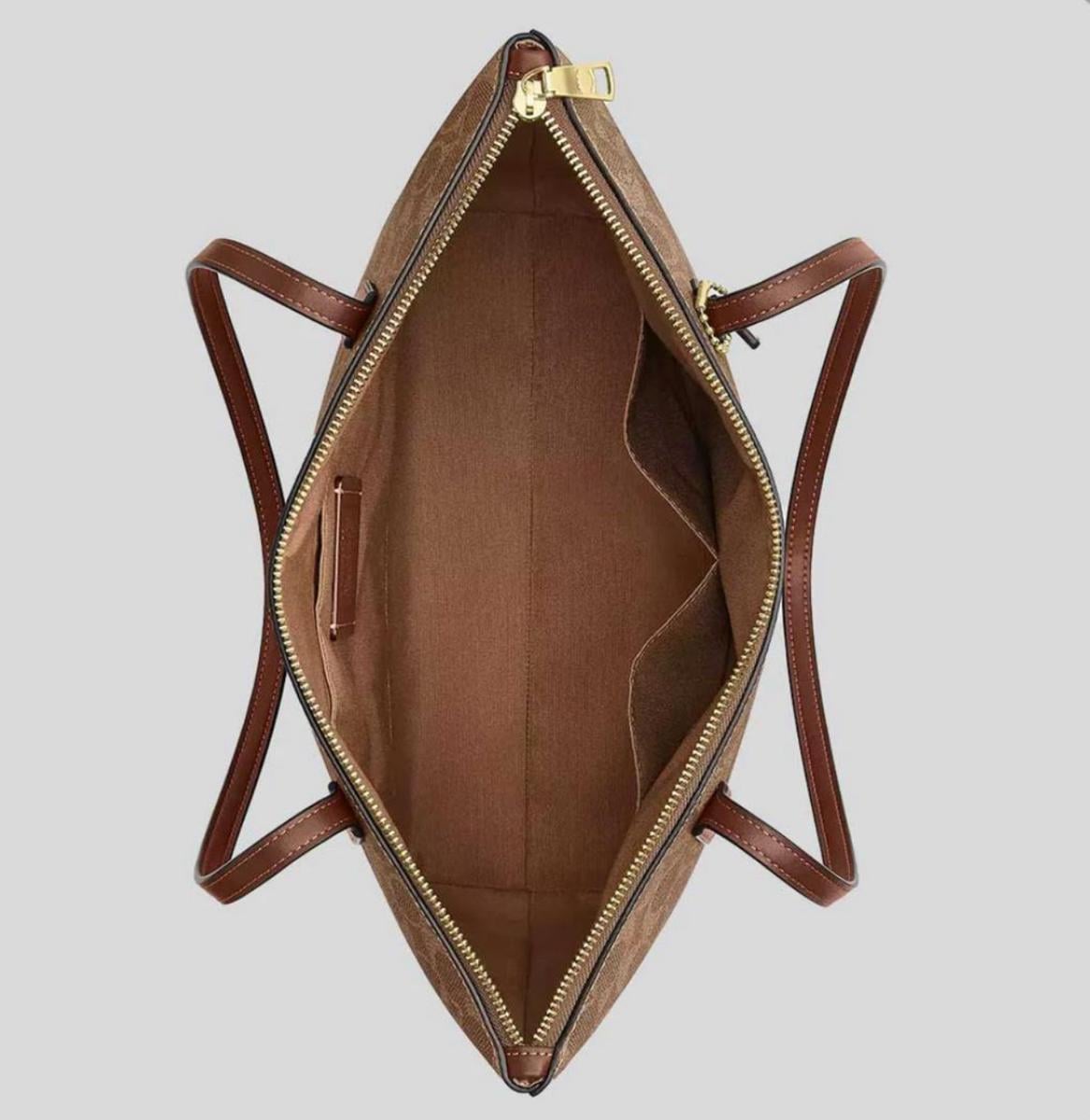 ᐉ Сумка жіноча Coach Zip Top Tote Bag In Signature Canvas Tan