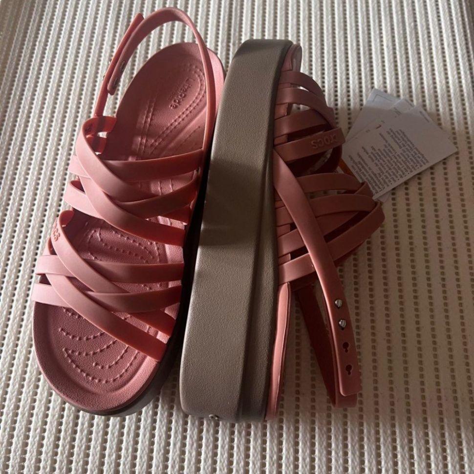 Сандалі жіночі Crocs Brooklyn Strappy р. 42/43 Blossom (17511) - фото 12 Сандалі жіночі Crocs Brooklyn Strappy р. 42/43 Blossom (17511) - фото 12