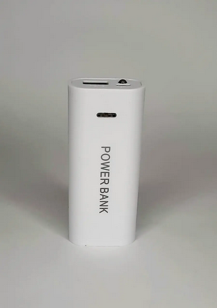 Повербанк пластиковий з ліхтариком 4000 mAh Білий (JY-4011)
