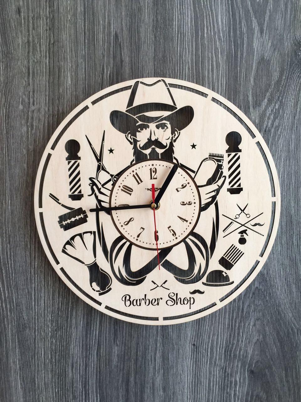Часы настенные Для мужского стилиста