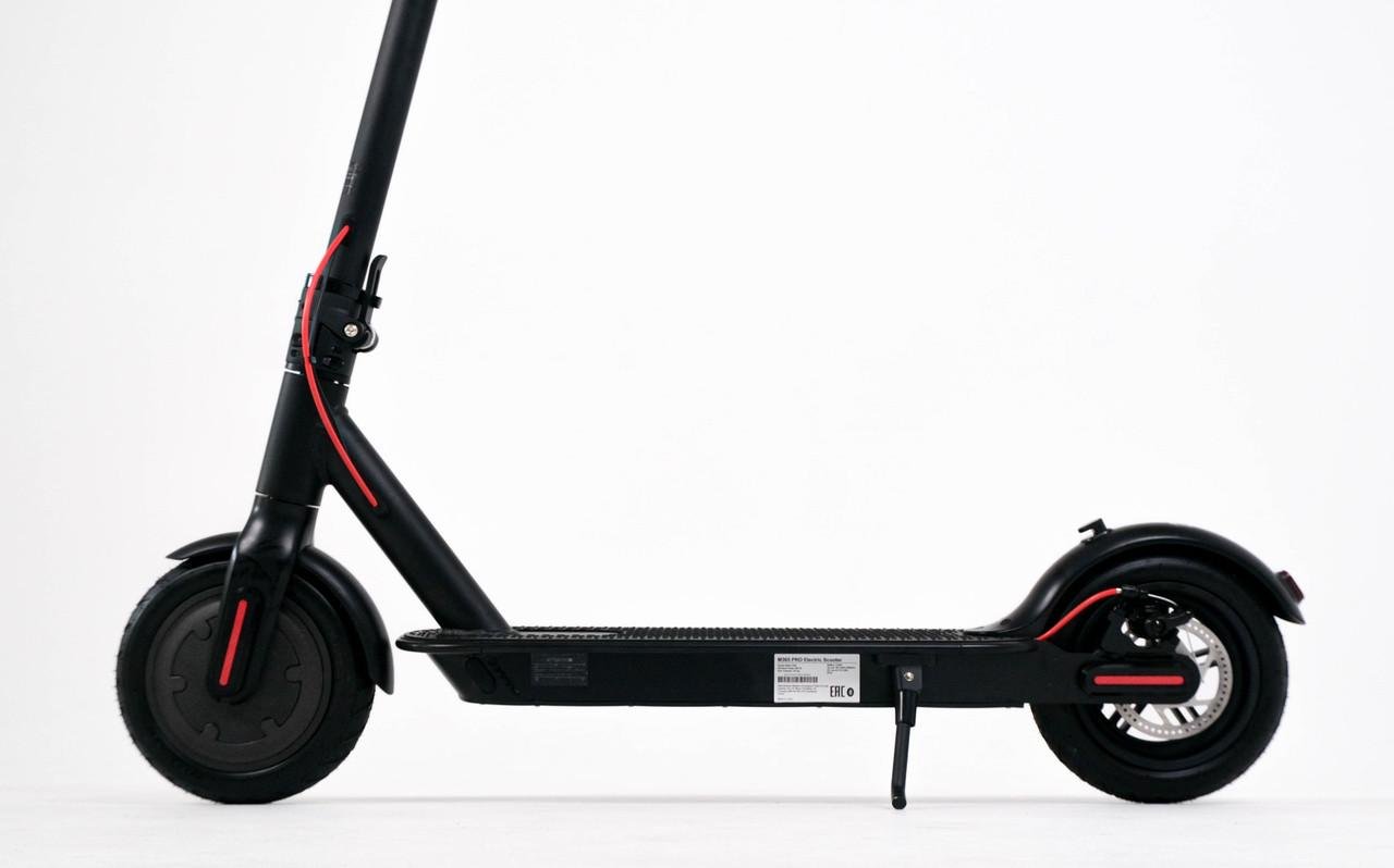 Електросамокат E-Scooter M365 PRO 500W 36V 9,6 Ah (M365-96) - фото 2 Електросамокат E-Scooter M365 PRO 500W 36V 9,6 Ah (M365-96) - фото 2