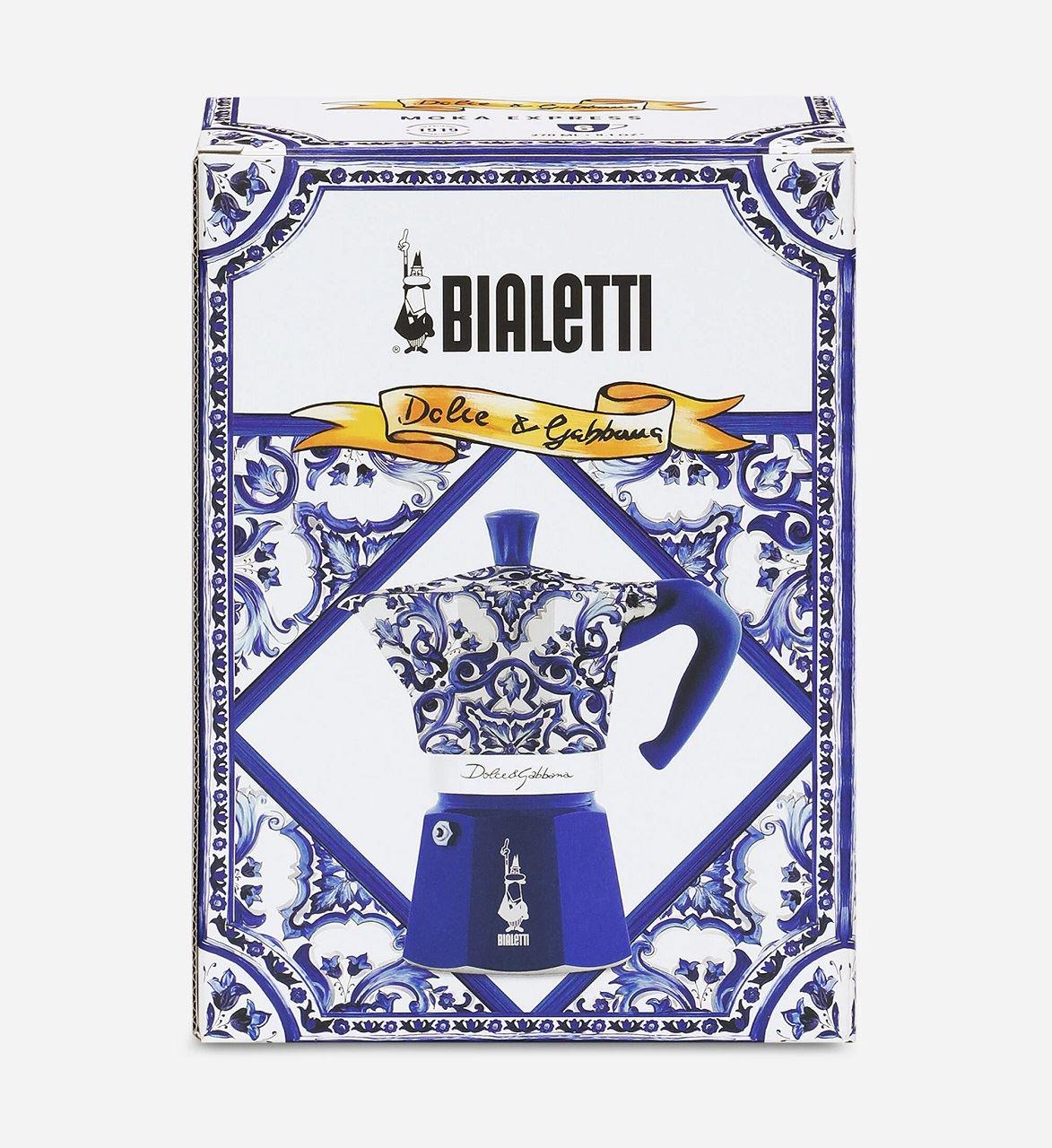 Гейзерная кофеварка Bialetti Dolce&Gabbana Mediterraneo MOKA EXPRESS 3 CUPS Blue (0005345) - фото 2 Гейзерная кофеварка Bialetti Dolce&Gabbana Mediterraneo MOKA EXPRESS 3 CUPS Blue (0005345) - фото 2