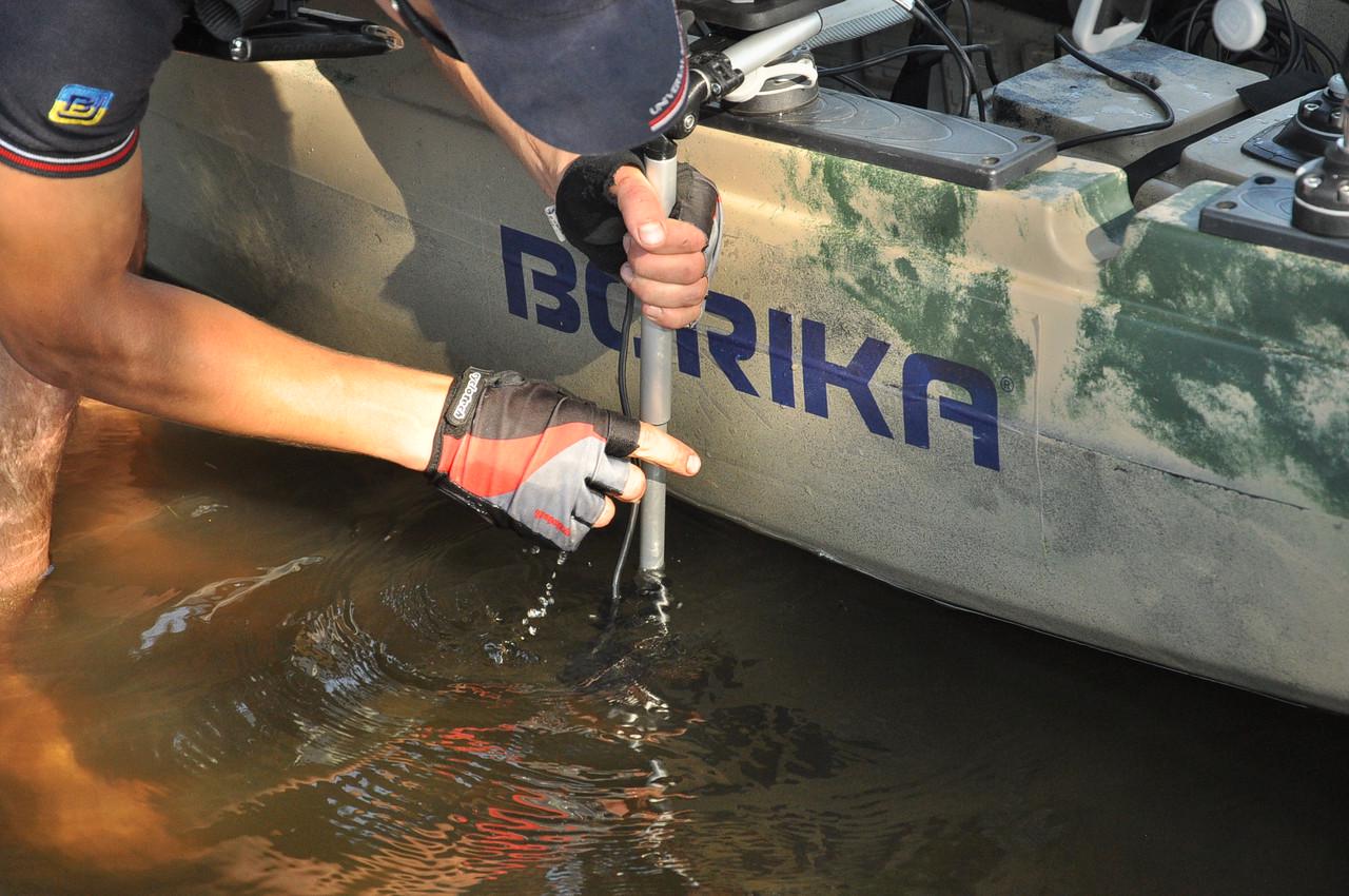 Комплект монтажа эхолота Borika FASTen Ft450 для монитора до 7" для крепления вдоль борта Черный (01.04.007.01.04) - фото 6 Комплект монтажа эхолота Borika FASTen Ft450 для монитора до 7" для крепления вдоль борта Черный (01.04.007.01.04) - фото 6