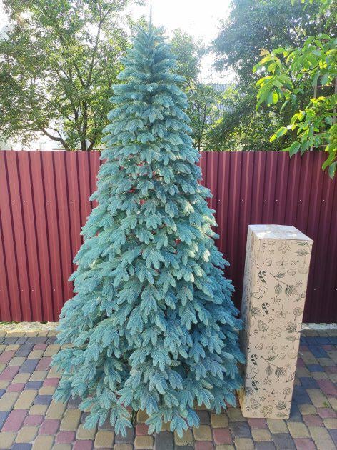 Ялинка штучна лита Швейцарська блакитна пишна 250 см з підставкою в коробці (26313382) - фото 1 Ялинка штучна лита Швейцарська блакитна пишна 250 см з підставкою в коробці (26313382) - фото 1