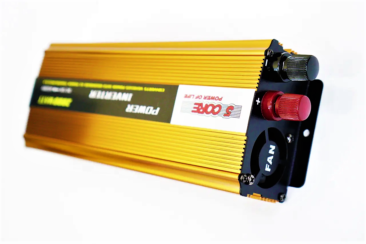 Інвертор автомобільний UKC 12 V-220 V 2000W 5 Core Gold - фото 2