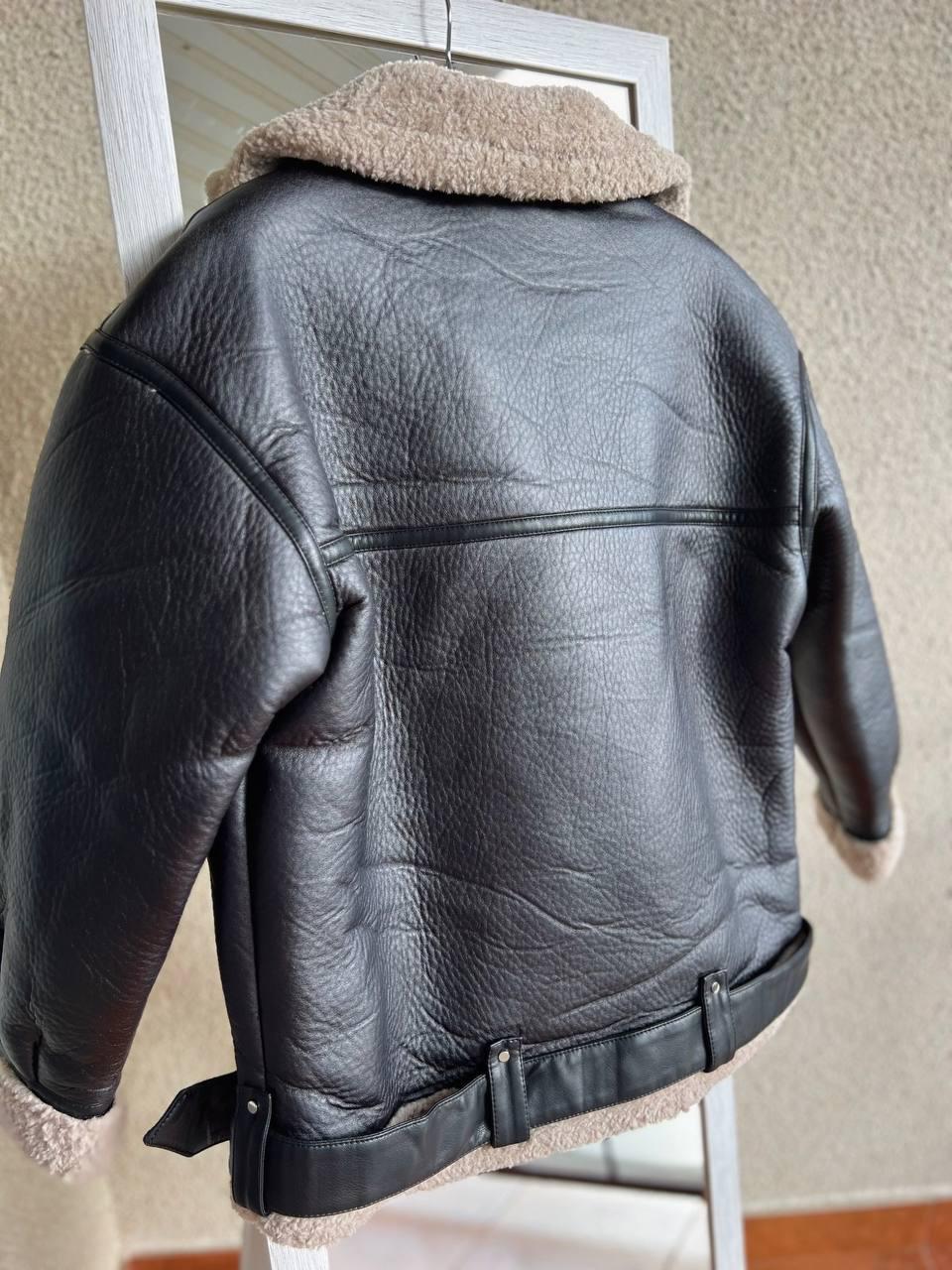 Дублянка жіноча Aftf Basic 264 подовжена оверсайз хутро пілот блискавки з ременем M Чорний (2782) - фото 4