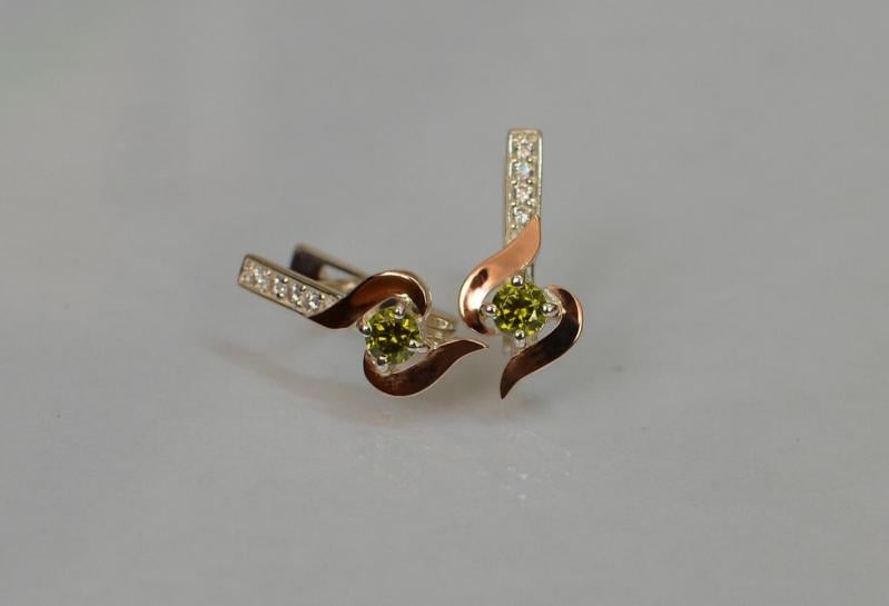 Срібні сережки з аметистом 142s-15 Олива (Sil-1142)