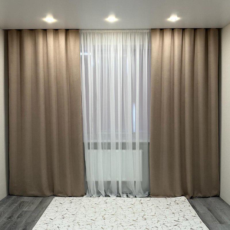 Комплект штор микровелюр 2 шт. 1,5х2,7 м готовые на шторной тесьме 6 см Бежевый (petek-V154) - фото 1