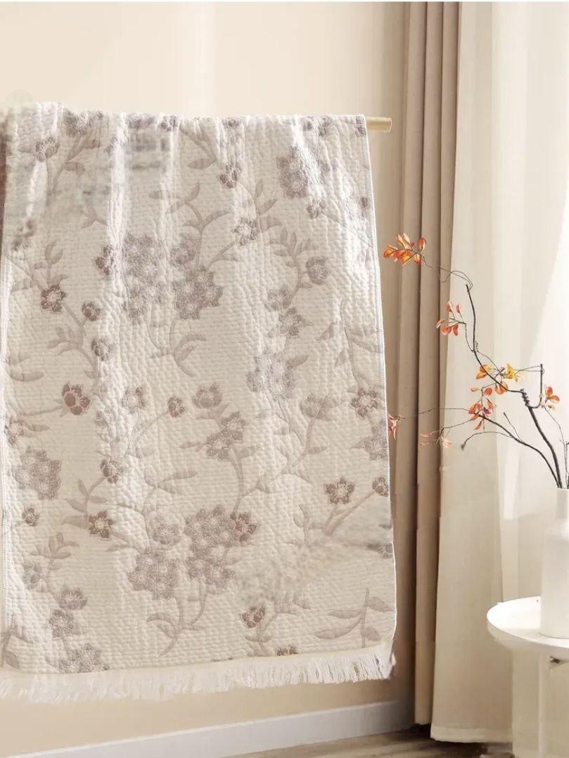 Полотенце для лица муслиновое Malloory Home Цветы 50х100 см Кремовое с коричневым (2703) Полотенце для лица муслиновое Malloory Home Цветы 50х100 см Кремовое с коричневым (2703)