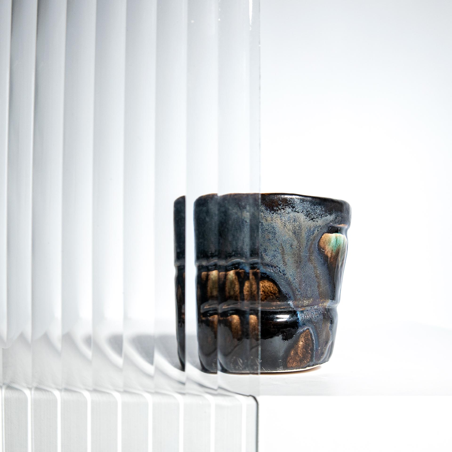 Чашка ручной работы Коллапсус (CUP-045) - фото 4 Чашка ручной работы Коллапсус (CUP-045) - фото 4