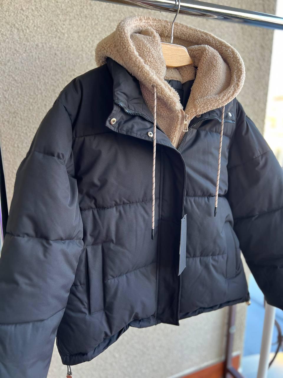 Куртка жіноча Lady Yep 8096 оверсайз з капюшоном і хутром тедді р. 44 Чорний (3000) - фото 2