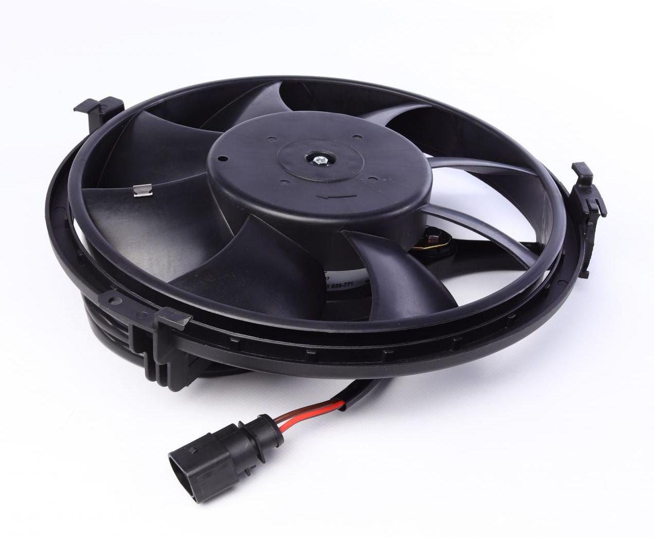 Вентилятор охлаждения двигателя Audi A6/VW Passat 1,6-3,0 97-05 (CFF 166 000S)