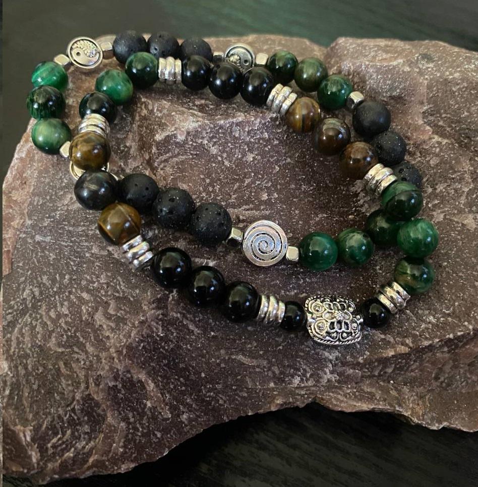 Набор браслетов LITAURS ручной работы из натурального камня диаметром d 8 мм и металлическими вставками L 18-21 см 2 шт. (240710-1)