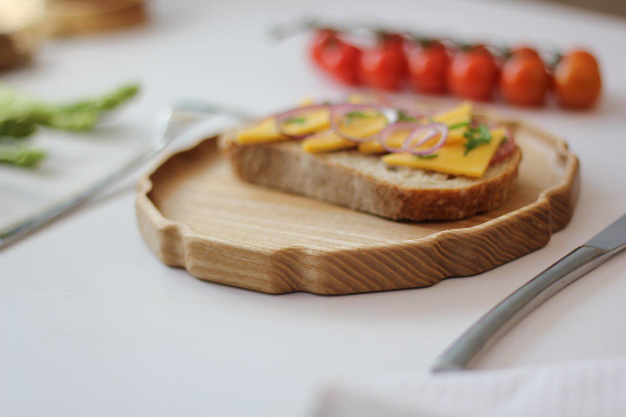 Тарелка из натурального дерева 20х20х2 см Дуб (WDB-35.1.2) Тарелка из натурального дерева 20х20х2 см Дуб (WDB-35.1.2)