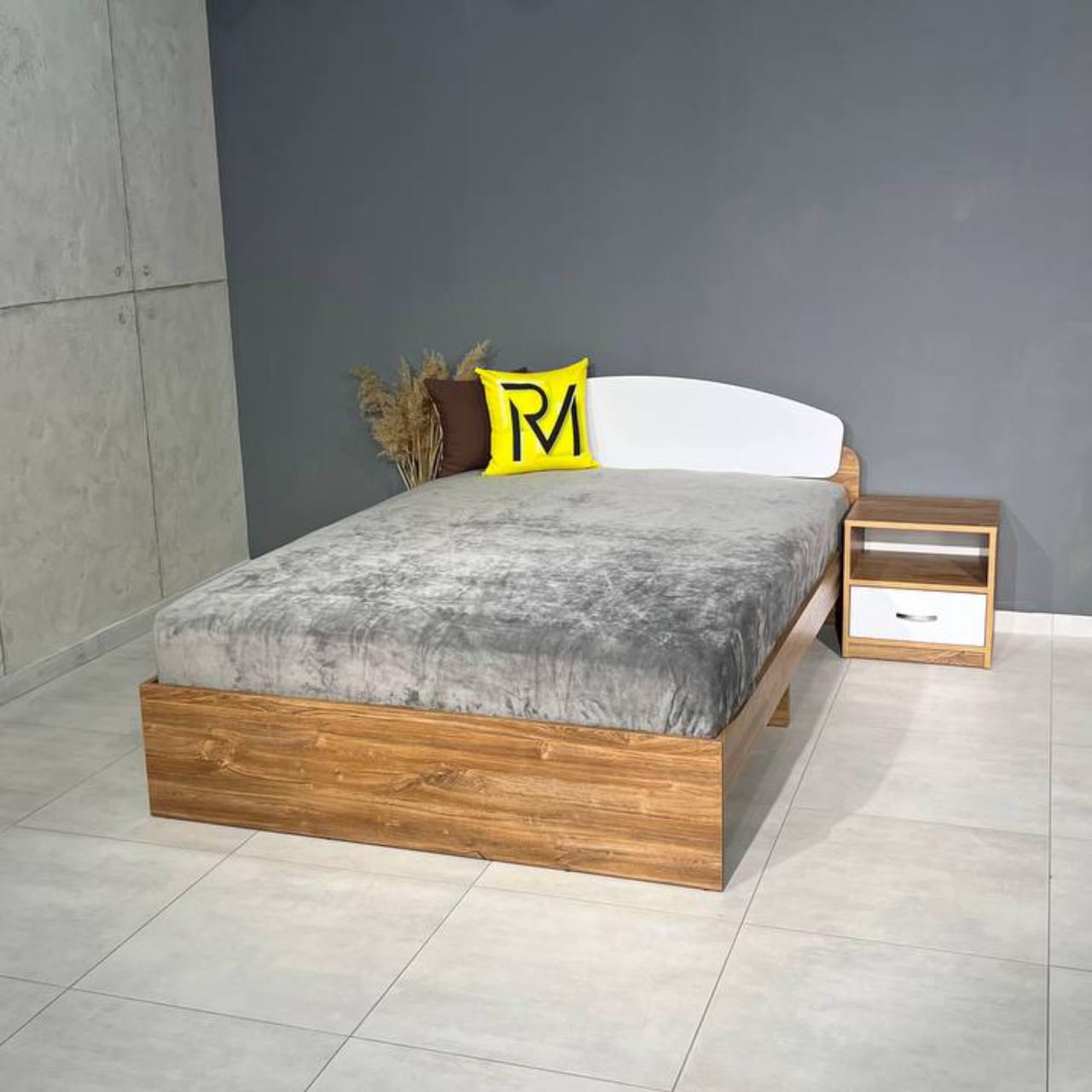 Двуспальная стандартная кровать Luna ДСП без ящиков 140х200 см (000050107 - фото 2 Двуспальная стандартная кровать Luna ДСП без ящиков 140х200 см (000050107 - фото 2