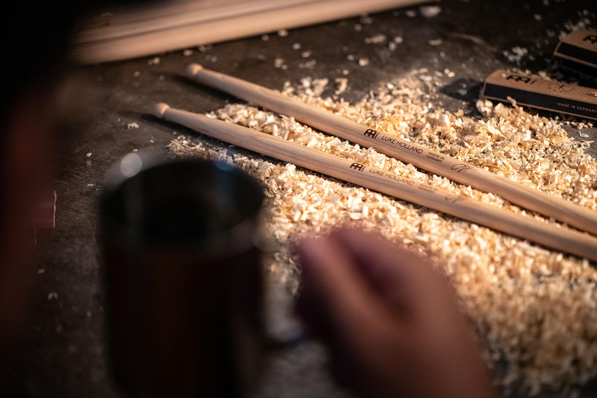 Палички барабанні Meinl SB600 Luke Holland American Hickory (128463) - фото 27 Палички барабанні Meinl SB600 Luke Holland American Hickory (128463) - фото 27