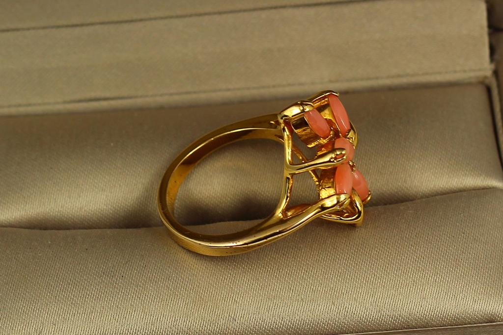 Кільце No name шість каменів корал р. 17 Золотий (30853364) - фото 2 Кільце No name шість каменів корал р. 17 Золотий (30853364) - фото 2