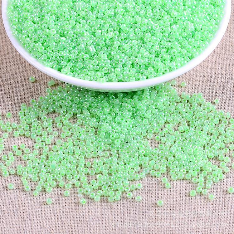 Бисер Блестящий 2 мм 50 г Салатовый (БР0002л11)