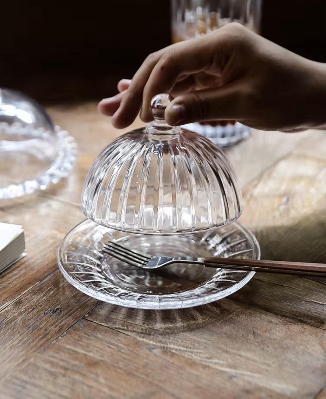 Блюдо скляне з кришкою Класична елегантність 19 см (40165) - фото 2 Блюдо скляне з кришкою Класична елегантність 19 см (40165) - фото 2