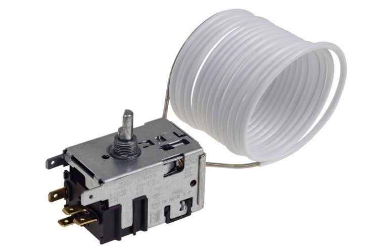 Термостат 077B3509L Danfoss для холодильника Indesit C00289013
