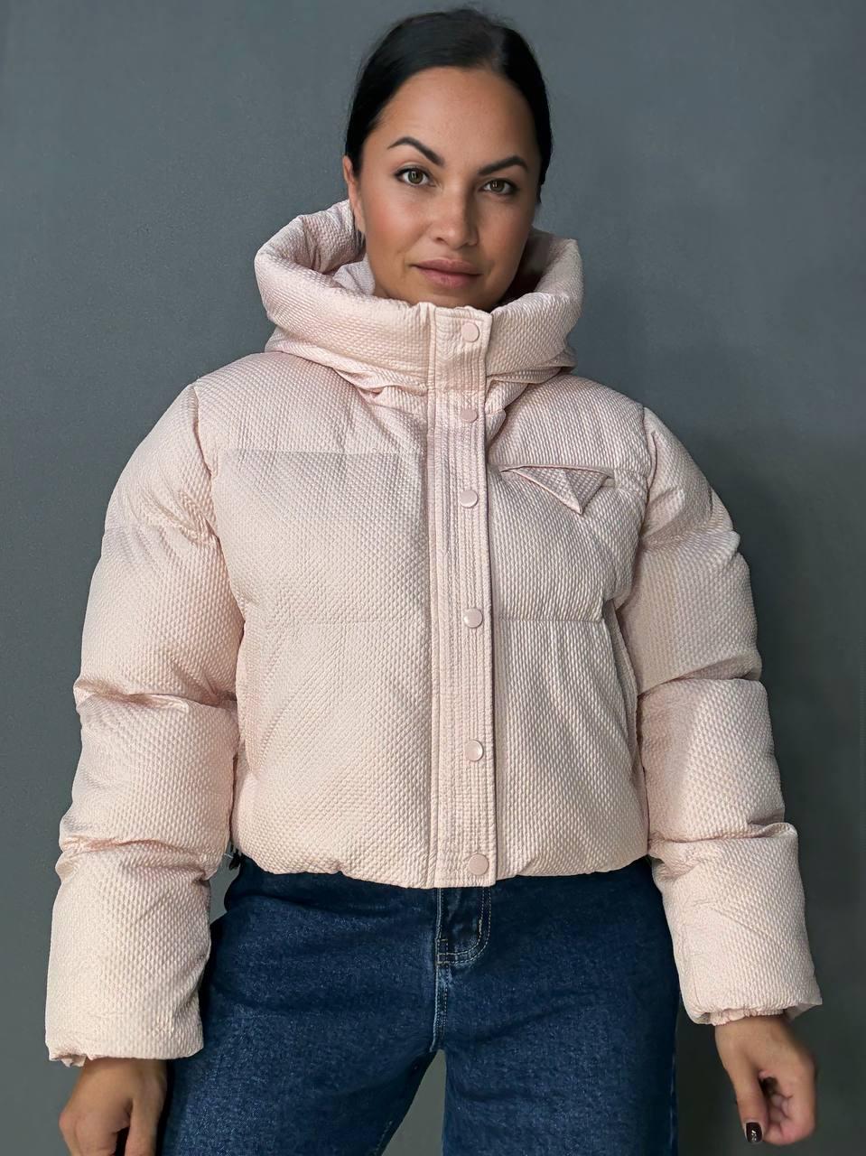 Куртка женская LADY YEP 10039 вафельная пуффер оверсайз с капюшоном р. 44 Пудровый (4886) Куртка женская LADY YEP 10039 вафельная пуффер оверсайз с капюшоном р. 44 Пудровый (4886)