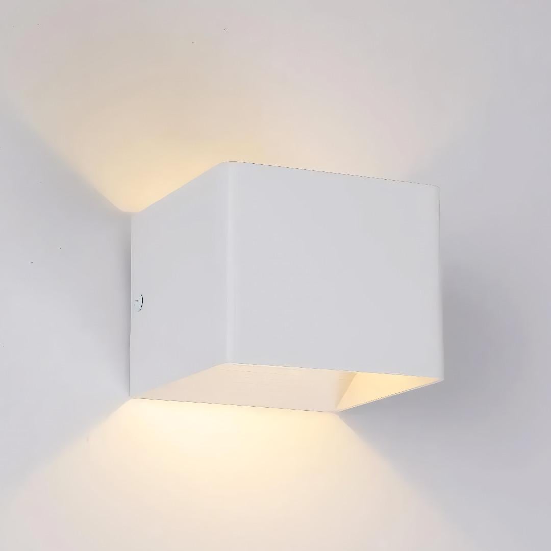 Бра светодиодная Valeso 5W с прямоугольным каркасом 3000K Белый (G ph093 WT)