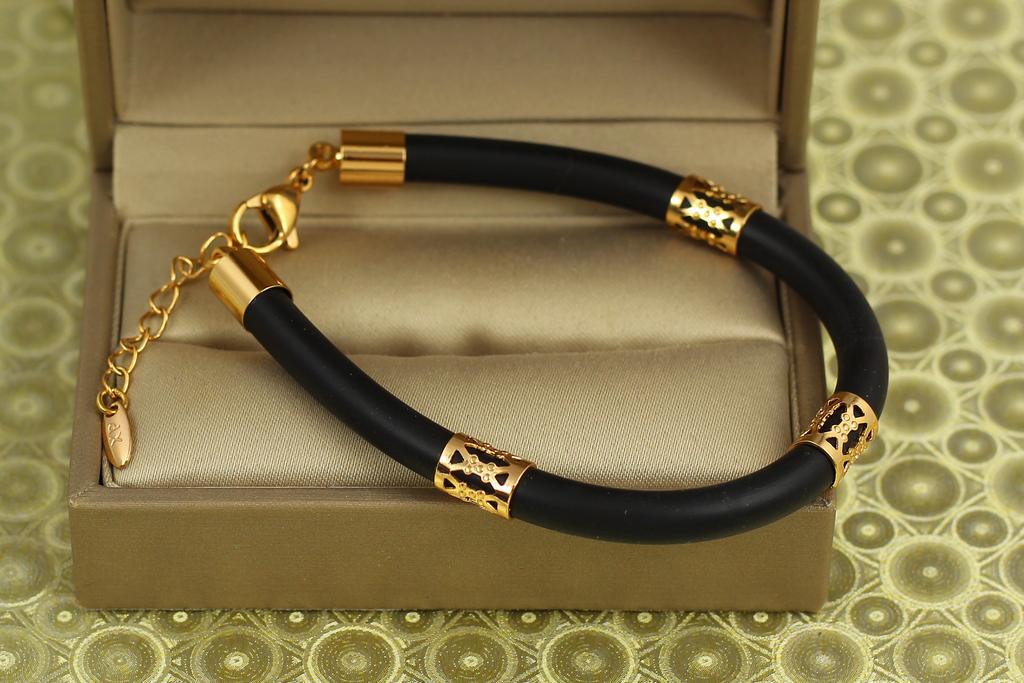 Браслет Xuping Jewelry каучук с ажурными вставками 17,5 см 5 мм Золотистый (29075355) Браслет Xuping Jewelry каучук с ажурными вставками 17,5 см 5 мм Золотистый (29075355)