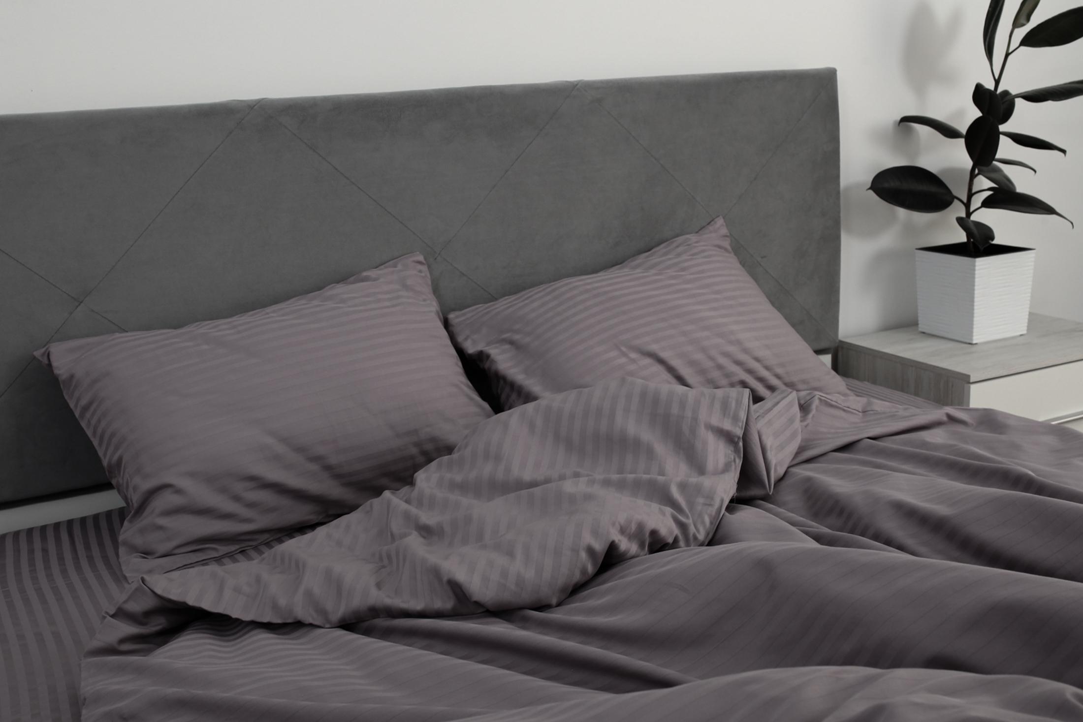 Комплект постельного белья семейный Amore seafog3304 страйп-сатин Сиреневый (KPB-As-STLux-seafog3304 70x70_) - фото 5 Комплект постельного белья семейный Amore seafog3304 страйп-сатин Сиреневый (KPB-As-STLux-seafog3304 70x70_) - фото 5