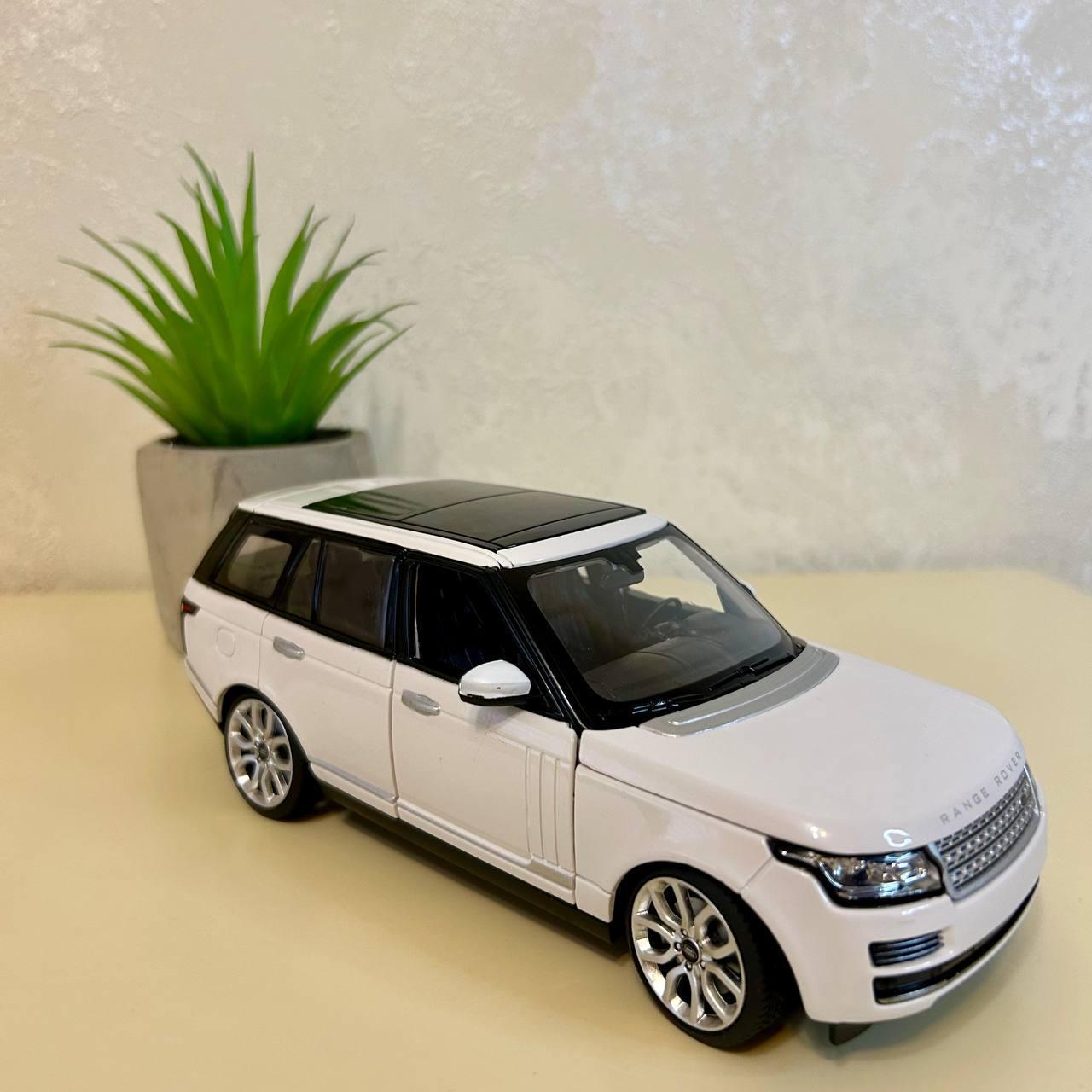 Машинка детская металлическая Rastar 56300 Land rover Range Rover 1:24 Белый (56300)