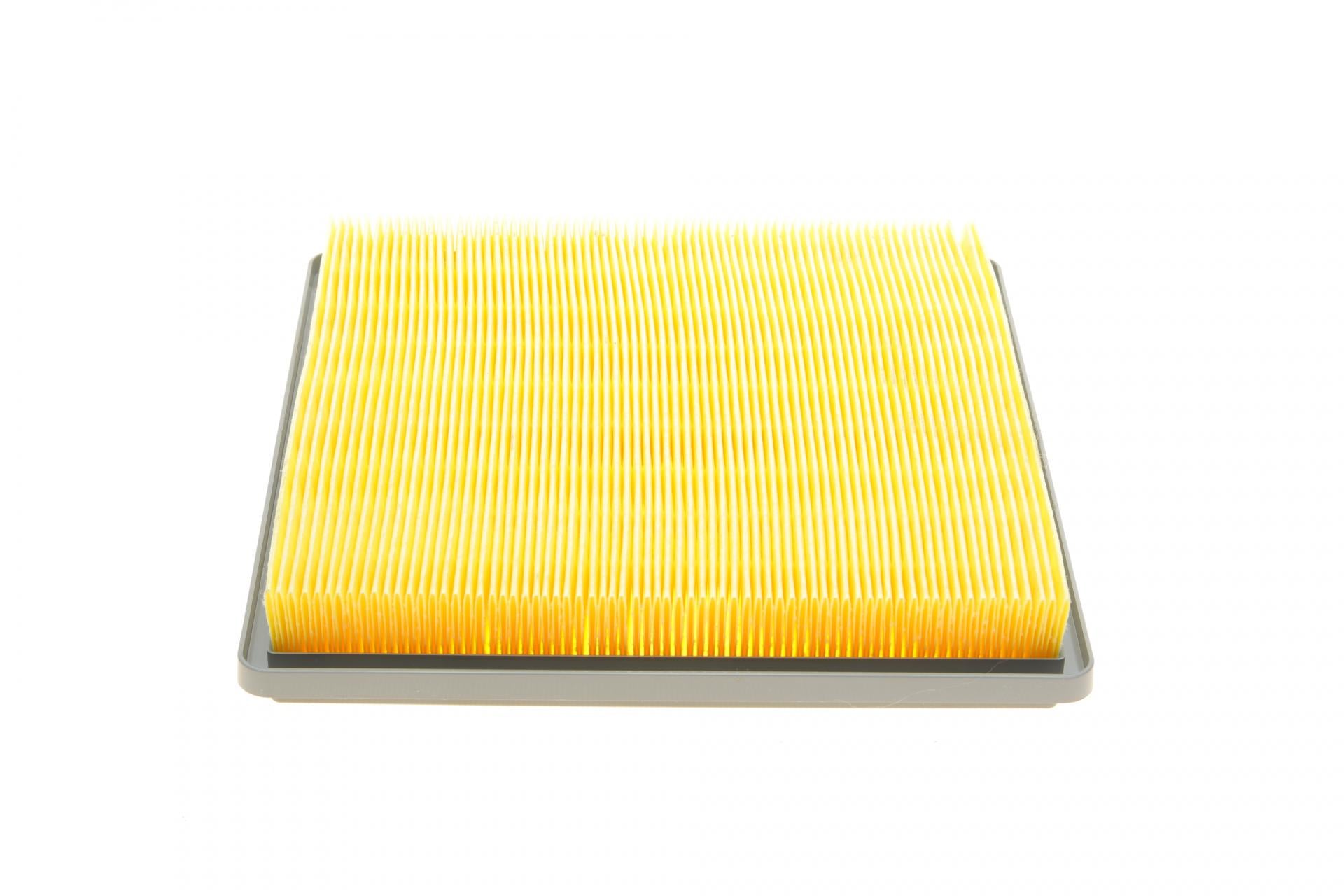 Фильтр воздушный Mann-Filter для Mitsubishi L200 2,4 4x4 96-06/L400 2,0/2,4 96-01/Pajero 2,4/3,0 V6 90-08- (C 2332)